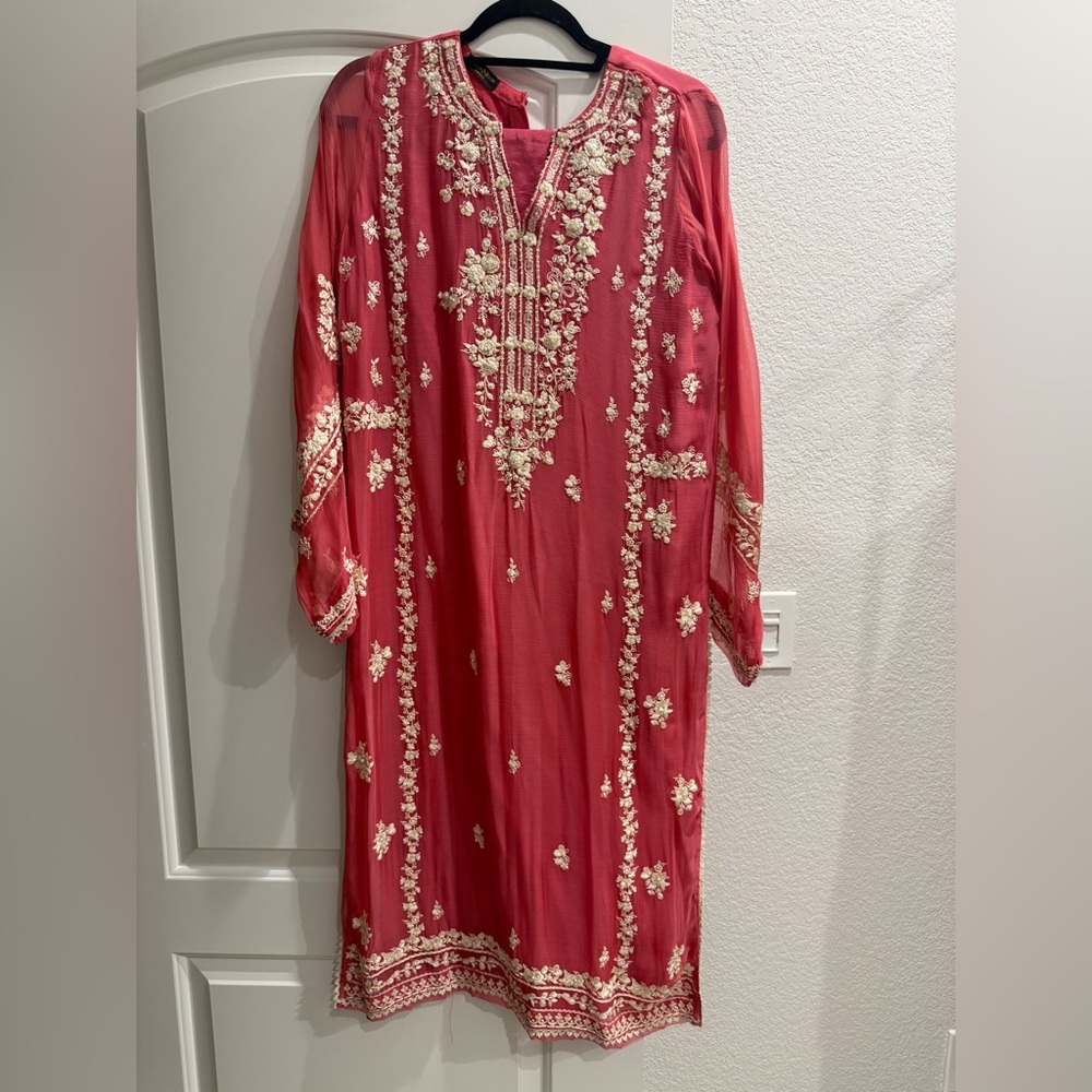 Pakistani designer Agha Noor pink 2 piece casual semi formal kurta set